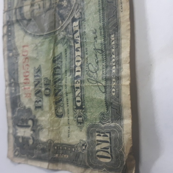 1937 Bank of Canada $1. Bill. (Sku safe) - Picture 4 of 6